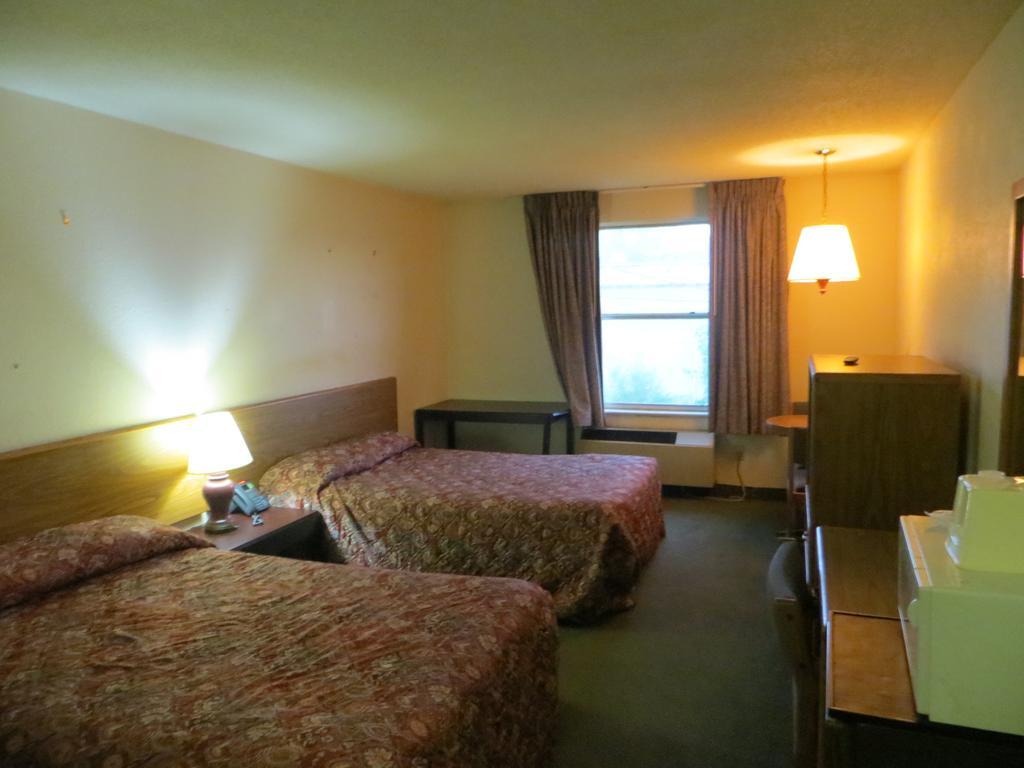 Hollywood Inn & Suites Gurnee Kültér fotó